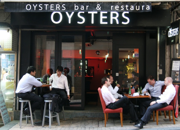 Oysters Bar und Restaurant - $10 Bier in Hong Kong!